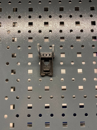 Крючок двойной 38 мм