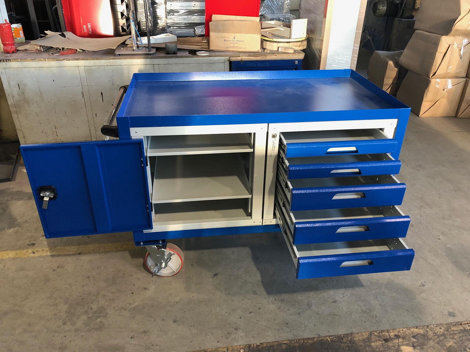 ER-00038058 Тележка для инструментов PLATFORM 1300х700.006