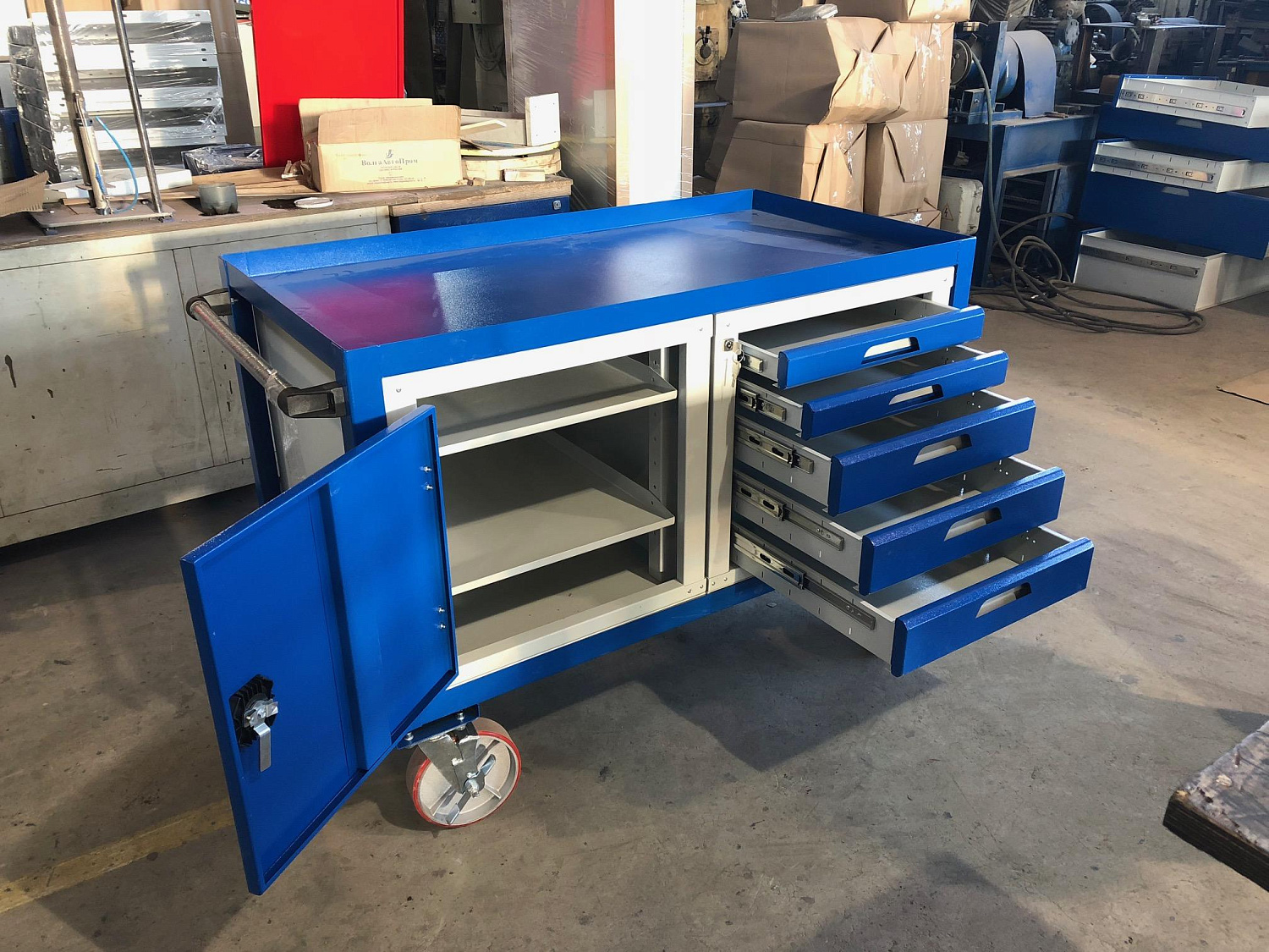 ER-00038058 Тележка для инструментов PLATFORM 1300х700.006